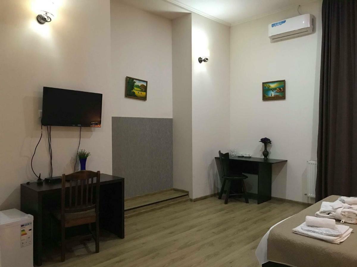 Getaway Hotel Тбілісі Екстер'єр фото